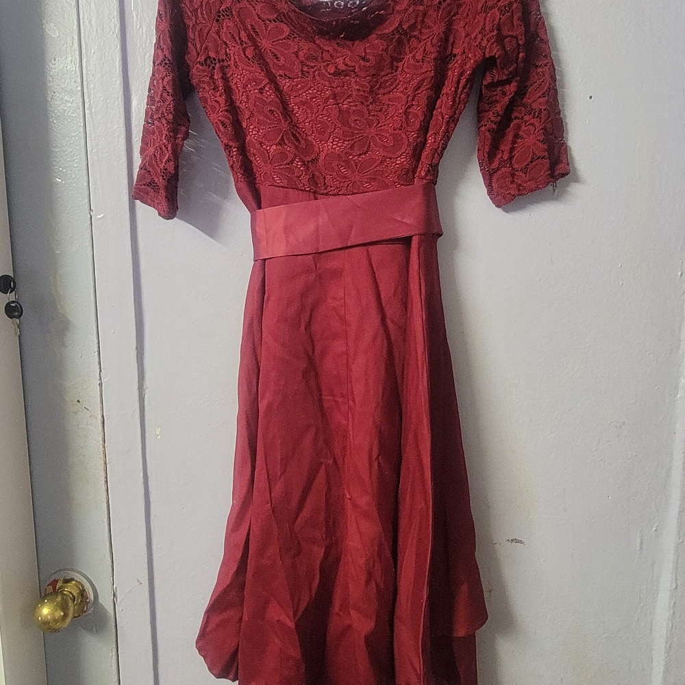 Dress - Picture 3 of 3
